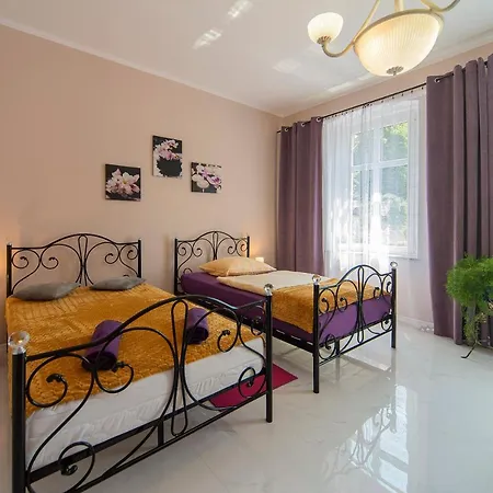 Gracja W Jedlinie Zdrój Apartamento