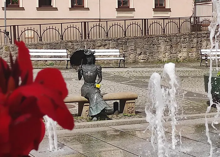 Gracja W Jedlinie Zdroj * 예들리나-즈드로이